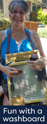 Having-fun-with-a-washboard_152X400