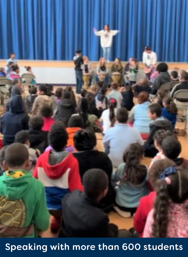 speaking-with-600-students_600X819