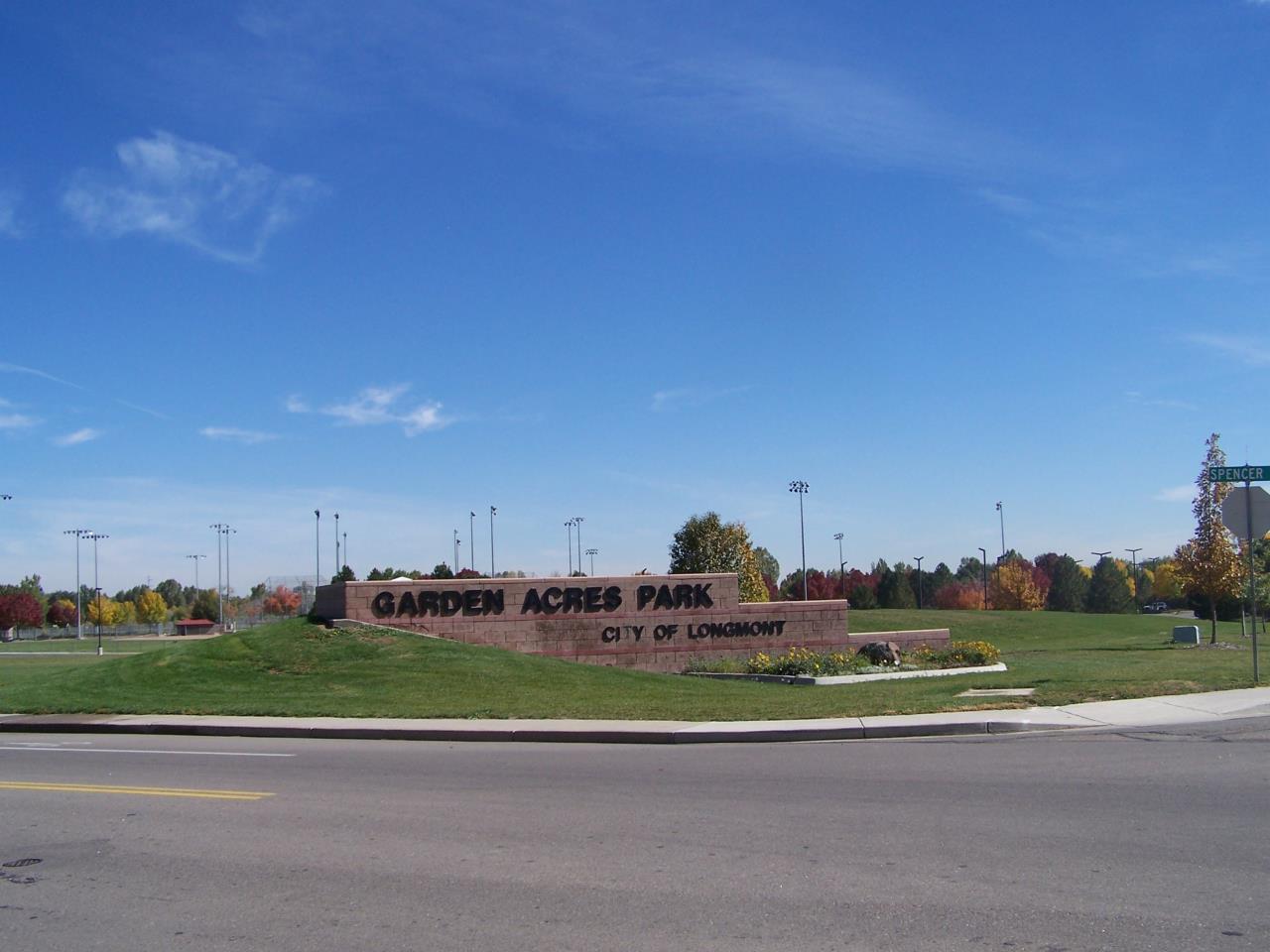 A photo of the entrance to Garden Acres Park.