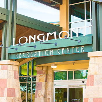 The entrance of the Longmont Recreation Center