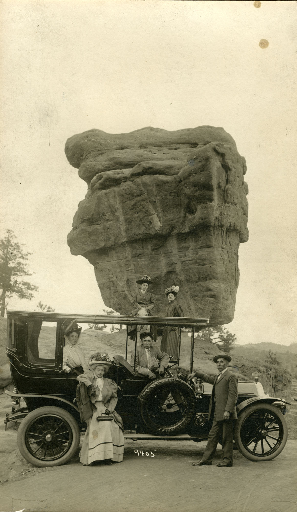 Callahans and friends at Balanced Rock, c1906, Longmont Museum Photo Archive #2008_016_001