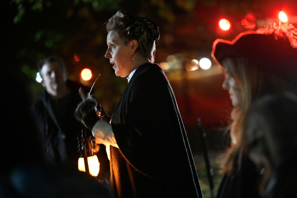 Murder, Haunts & Intrigue: Nightime Historic Walking Tour