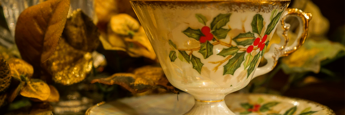 holiday teacup